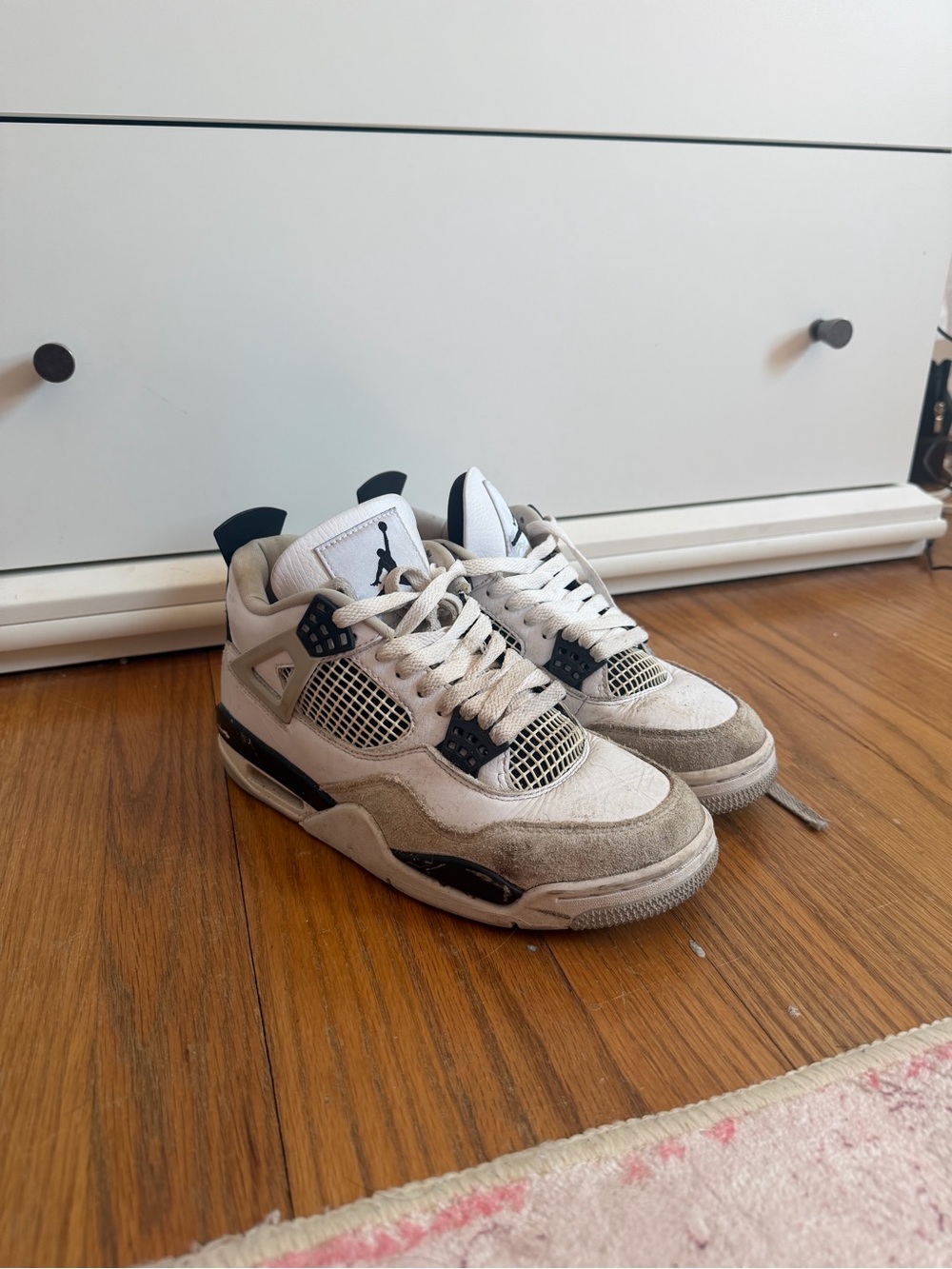 Air Jordan 4 Retro ‘Military Black’